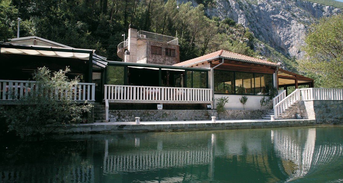 KAŠTIL SLANICA