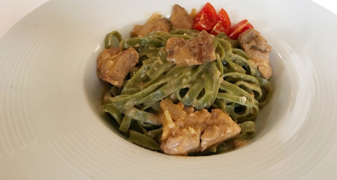 Zeleni rezanci s jetrom od romba